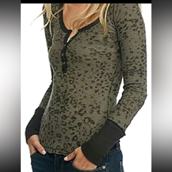 Free People Davis Printed Henley Thermal Top green size M NWOT waffle - Picture 3 of 5